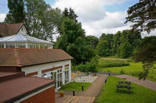 Riverside Hotel Kenilworth Exterior photo